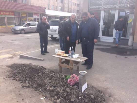 Ոչ թե կորոնավիրուսին, այլ «Ոչ»-ին ենք թաղել