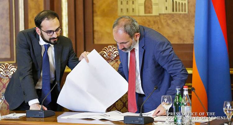 Ինչ պետք է անի ու ինչ չի անում կառավարությունը