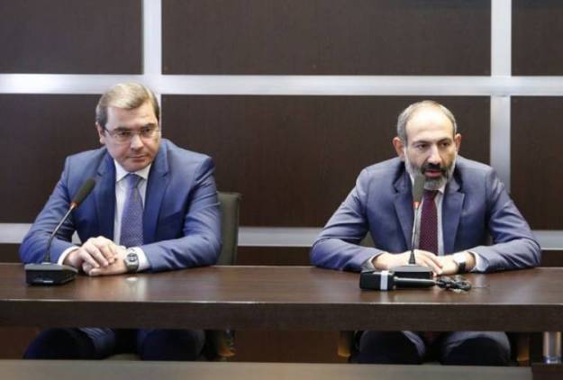 Դավիթ Անանյանի հրաժարականի պատճառը Արարատյան մաքսատան պետն է