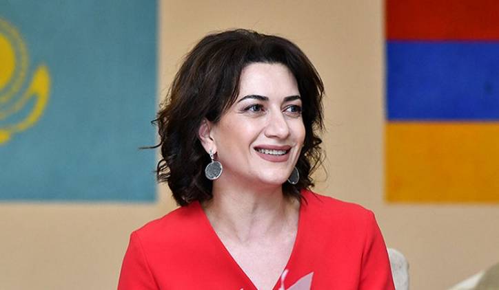 Աննա Հակոբյանը 1 ամսում օնլայն «հավաքել» է 17 միլիոն դրամ