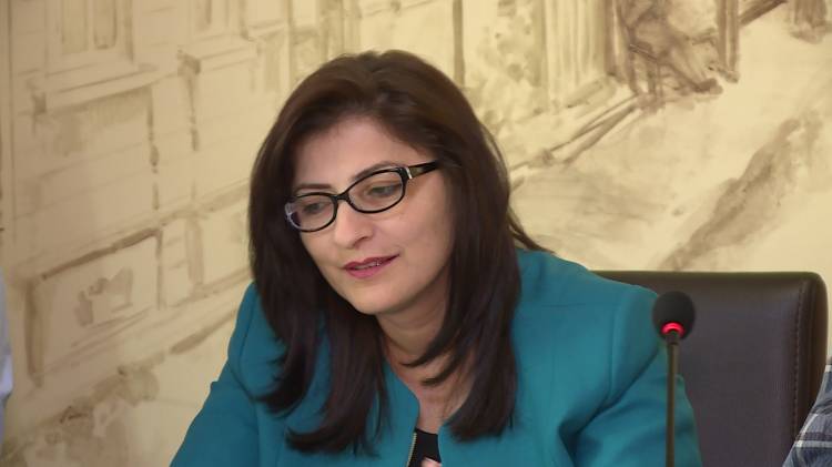 Եկեք այդ հարցին ավելի ուշ պատասխանեմ. Փաստաբանը՝ Վստրեչի ապերի տան խուզարկության մասին
