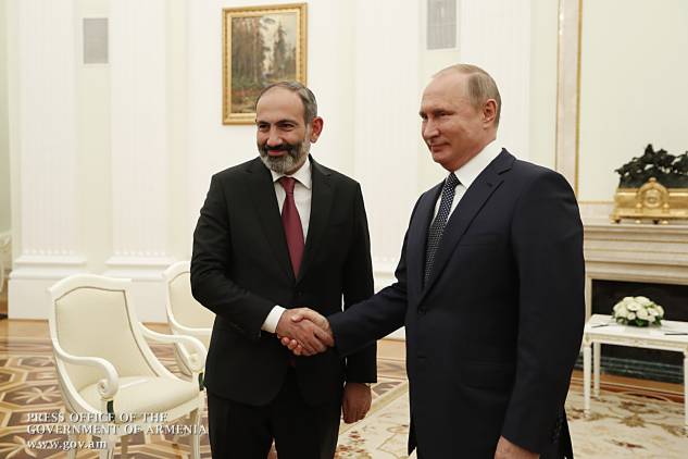 «Հրապարակ». Մոսկվայում կասկածներ ունեն Փաշինյանի վարակման հետ կապված