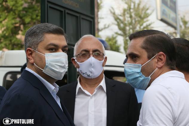 Եռյակը կդիմի՞ դատարան