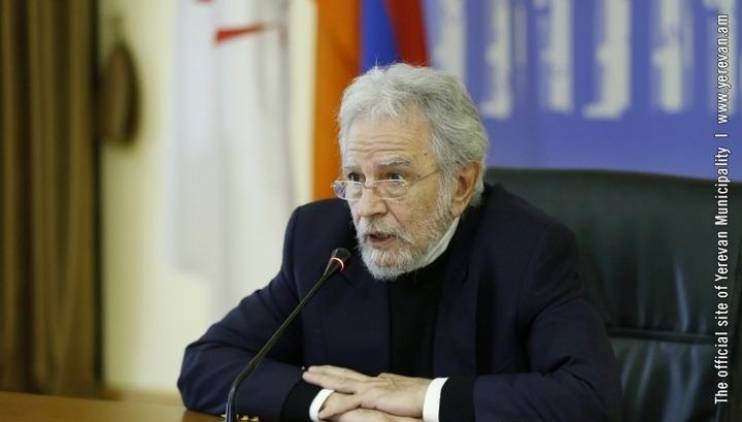 «Հրապարակ». Մեսչյանը համարում է, որ Մարությանն իրեն «փչացրել» է