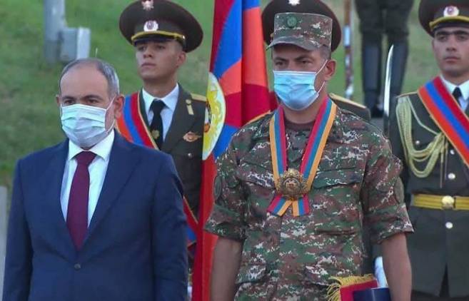 Փաշինյանն ինքն իրեն ազգային հերոսի կոչում շնորհեց