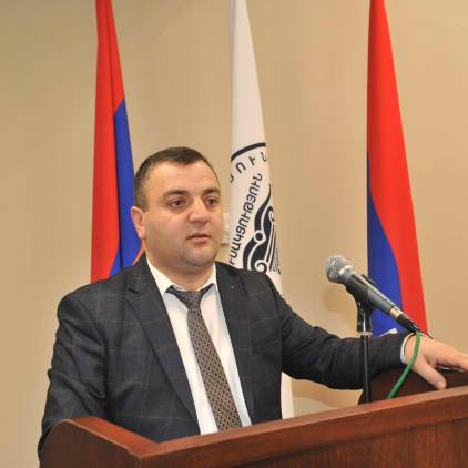 Պետք է ամեն ինչ անել, որ պատերազմն օր առաջ դադարի