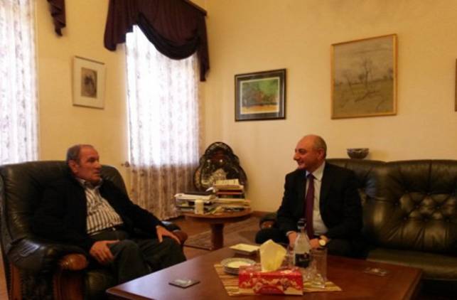 Նախկին նախագահները հանդիպել են                                                