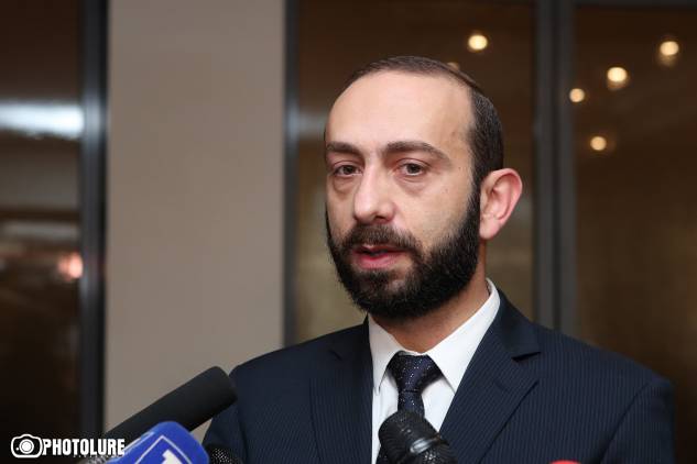«Հրապարակ». Իմքայլականներն անժամկետ այցով Ստեփանակերտ են մեկնել