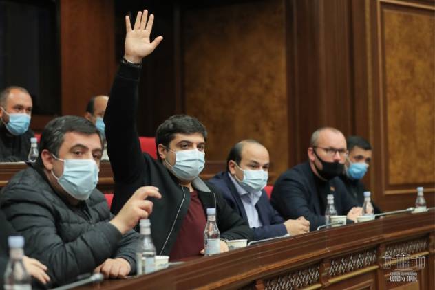 Իմքայլականներին