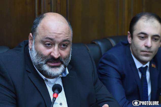 «Հրապարակ». Փաշինյանը հերթով չեզոքացնելու է բոլոր «անվստահելիներին»