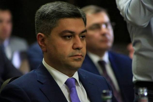 Չեմ մեկնաբանում. Վանեցյանը` իր մոտ բանագնաց ուղարկելու մասին