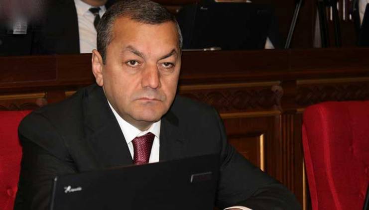 «Հրապարակ». Նիկոլ Փաշինյանի հրաժարականը պահանջող գործարարների ու պաշտոնյաների նկատմամբ արշավ է սկսվել