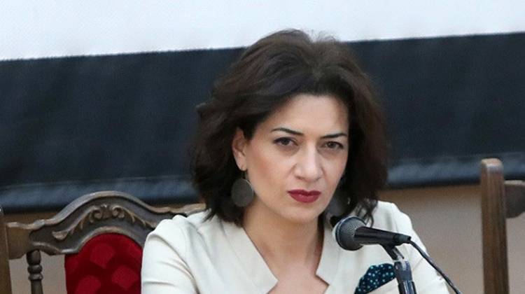 Աննա Հակոբյանն այս  գիշեր մեկնել է ԱՄՆ