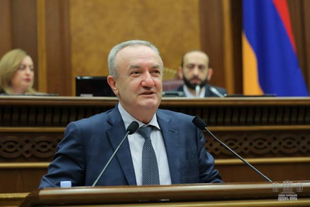 Հանաքչի նախարարը