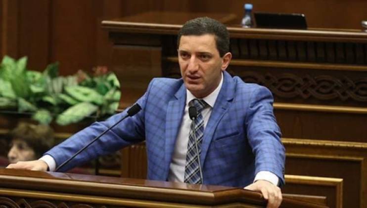 Գեւորգ Պետրոսյանը դուրս է գալիս «Բարգավաճ Հայաստան» խմբակցությունից