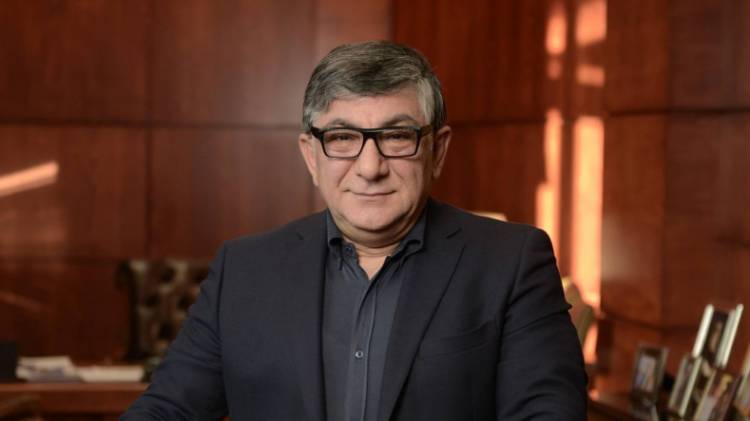 Սուքիասյանը բանկերը փակում է, որ հանրահավաք գնան
