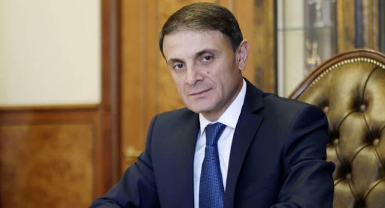 Ես ոստիկանությանը հորդորում եմ մեկ վայրկյան շուտ կանգնել ՀՀ զինված ուժերի կողքին. Վալերիյ Օսիպյան