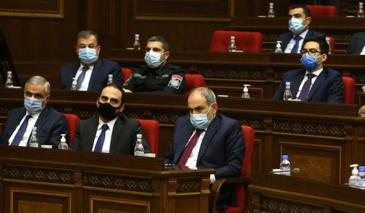 «Հրապարակ»․ Փաշինյանը որոշել է նախընտրական շոուներ բեմադրել