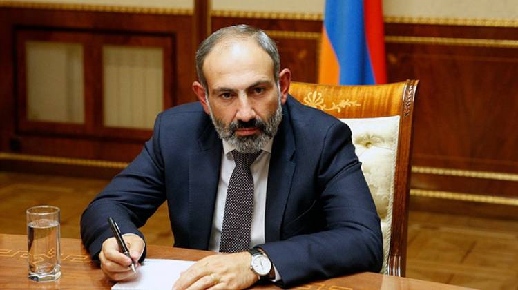 Եվս 4 հոգի լքում է հոգաբարձուների խորհուրդը 