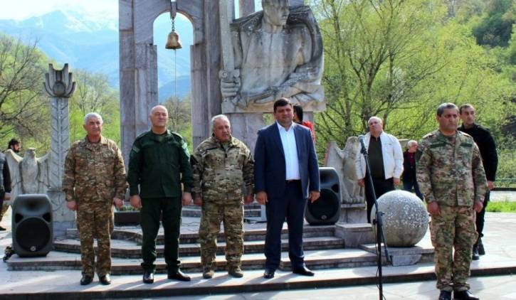 «Հրապարակ»․ Հրաժարվել են Սասուն Միքայելյանի ձեռքից մեդալ ստանալ