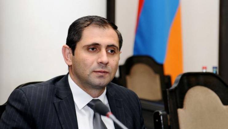 Պապիկյանի ասֆալտը «պադվադիտ» է անում