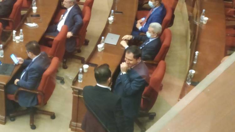 Հին ընկերները հանդիպել էին