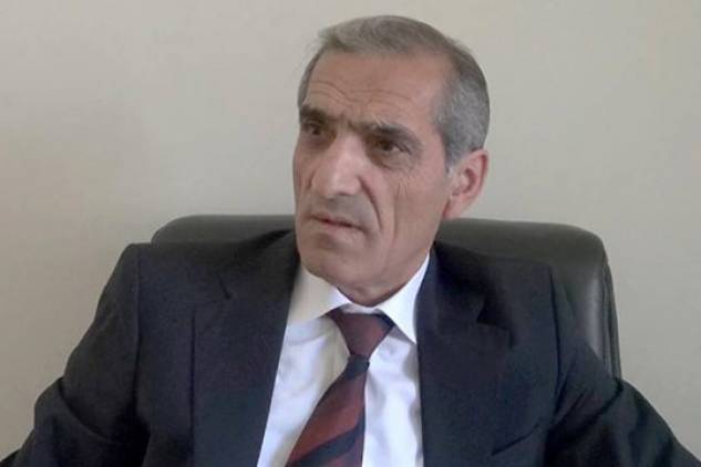 Ես էդ կապիկություններին չեմ մասնակցում, չեմ ուզում ամբախ-զամբախ խոսալով ման գամ