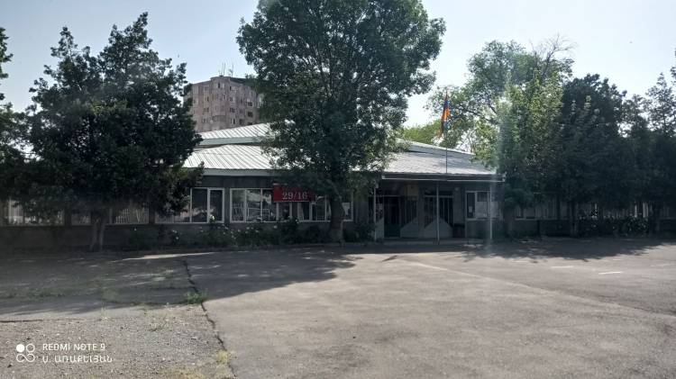 Աբովյանի ավագ դպրոցում նույնպես անցքերով քվեատուփեր են արձանագրվել 