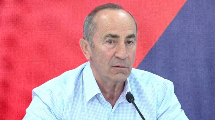 Քոչարյանը հավաք է հրավիրել