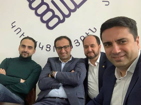 «Հրապարակ». Փաշինյանը կգնահատի Ալեն Սիմոնյանին, բայց կպահի բռի մեջ