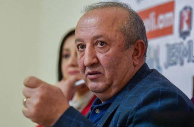 Փոխարինող կլինի, բայց Խաչատուրովը մնում է Խաչատուրով