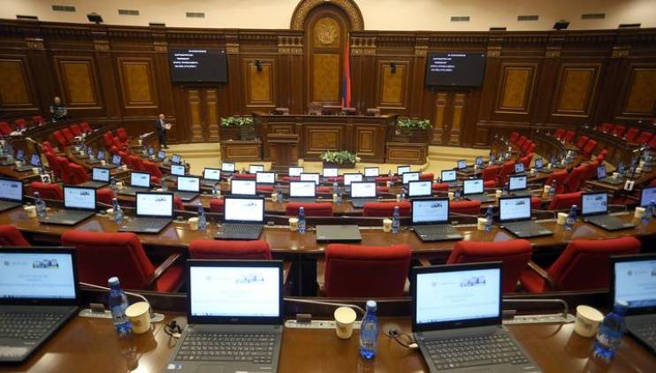 «Հրապարակ». Ճգնաժամը կարող է առաջանալ ԱԺ առաջին նիստին