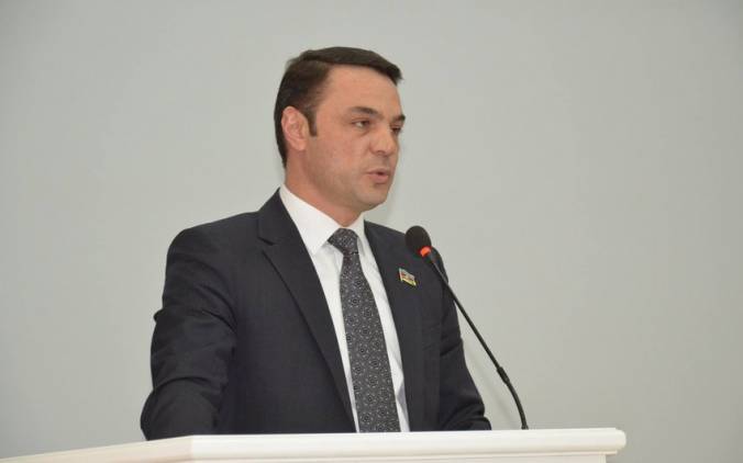 Սկանդալ Բաքվում՝ Ադրբեջանի պառլամենտի պատգամավորին կձերբակալեն