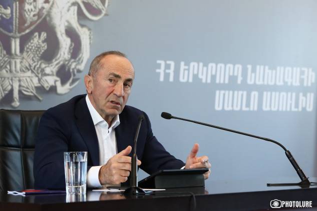 Դու բանակցային սեղանի շուրջ չես նստած, դու բանակցային սեղանի վրա ես նստած․ Քոչարյանը՝ Փաշինյանին