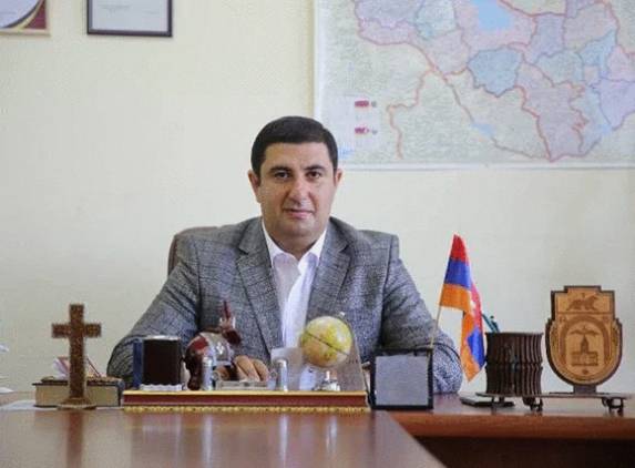 3 կուսակցություն դեմ քվեարկեց «Բալասանյան դաշինքի» թեկնածուին. ընտրվեց Գյումրու համայնքապետ