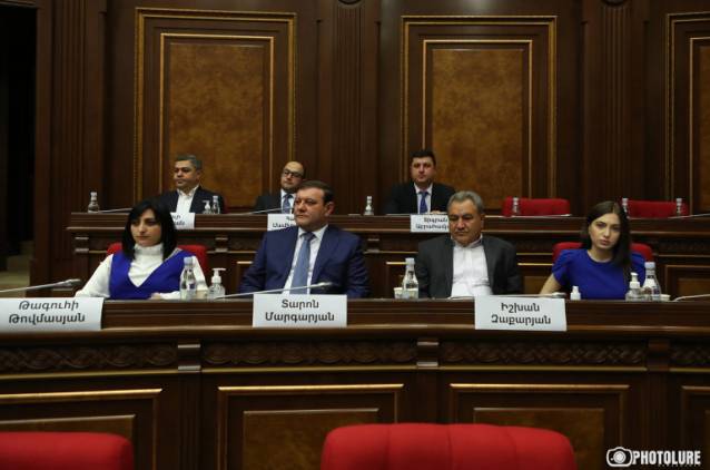 «Հրապարակ». Ընդդիմությունը խորհրդարան է հրավիրում Նիկոլ Փաշինյանին