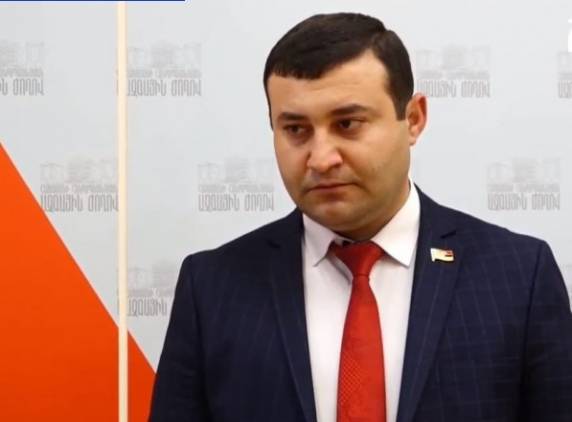 «Հրապարակ». ՔՊ-ական պատգամավորների միջև «ռազբորկա» է տեղի ունեցել