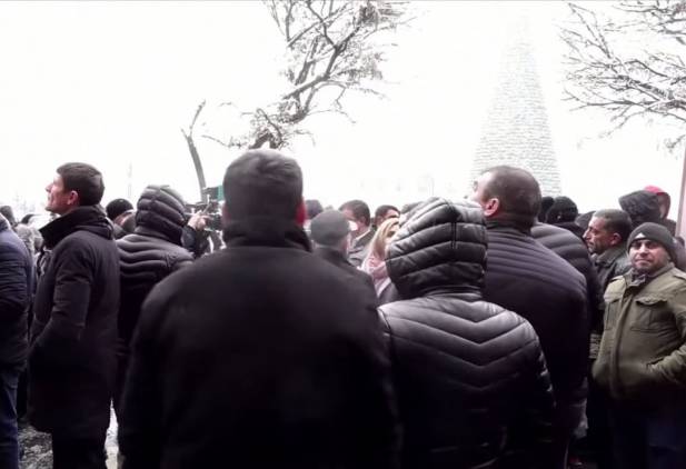 Փարաքարում արտահերթ ընտրություններ անցկացնելու պահանջին միացել է համայնքի 5944 բնակիչ. «Ապրելու երկիր»