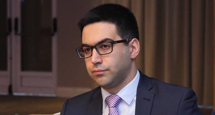 «Հրապարակ». Քավորի տղան նկատողություն է ստացել. Բադասյանը չի խնայել
