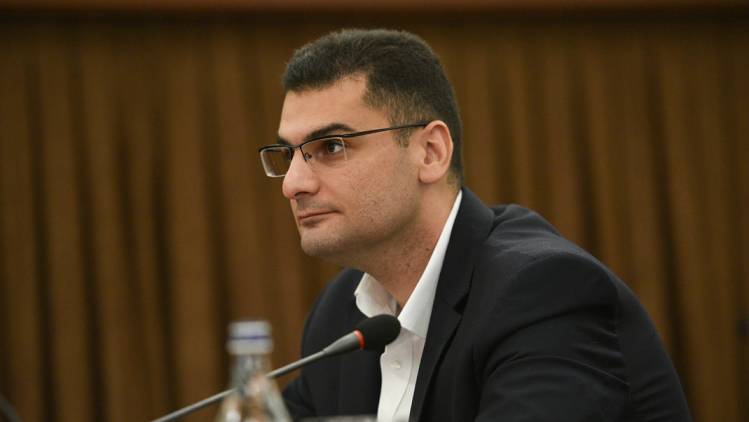 «Հրապարակ». Երեւանի քաղաքապետարանում հետաքրքիր գործընթացներ են ծավալվում. Ավինյանը՝ փոխքաղաքապետ