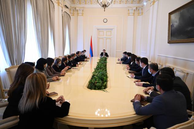 «Հրապարակ». Արմեն Սարգսյանի հրաժարականից հետո աշխատակազմում ազատումների շքերթ է սկսվել