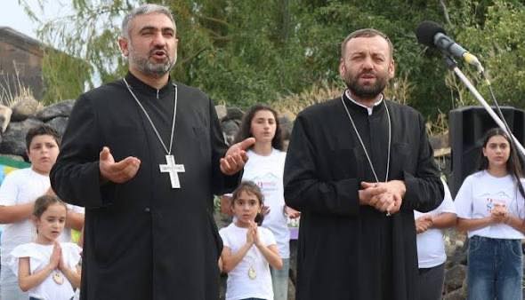 Հիմա էլ անհատ եկեղեցականների դեմ են արշավում