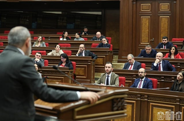 «Հրապարակ». Ընտրակաշառք ընտրողներին` հարկատուների վճարած միջոցներից