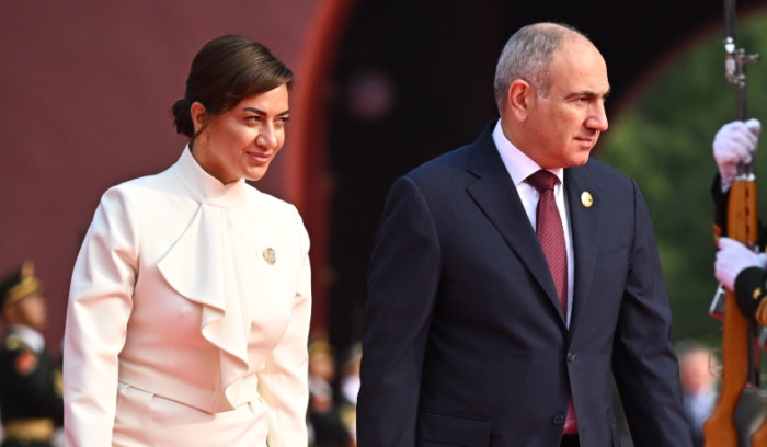 Ախուրյանցի Անո, սա քո շանսն է, կանաչ լույս է,  գազ տուր, ազիզ