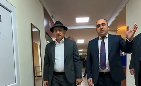 7 տարի՝  1-ին դասարանում, 8-րդ տարում՝ կառավարման ակադեմիայում