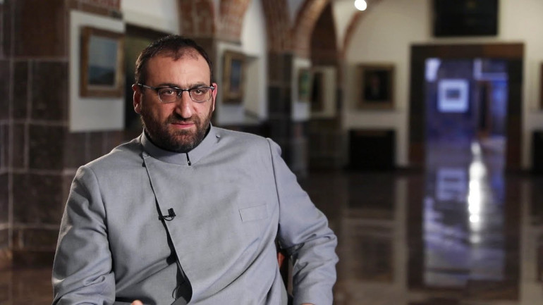 Ով է քննելու Արշակ սրբազանի գործը