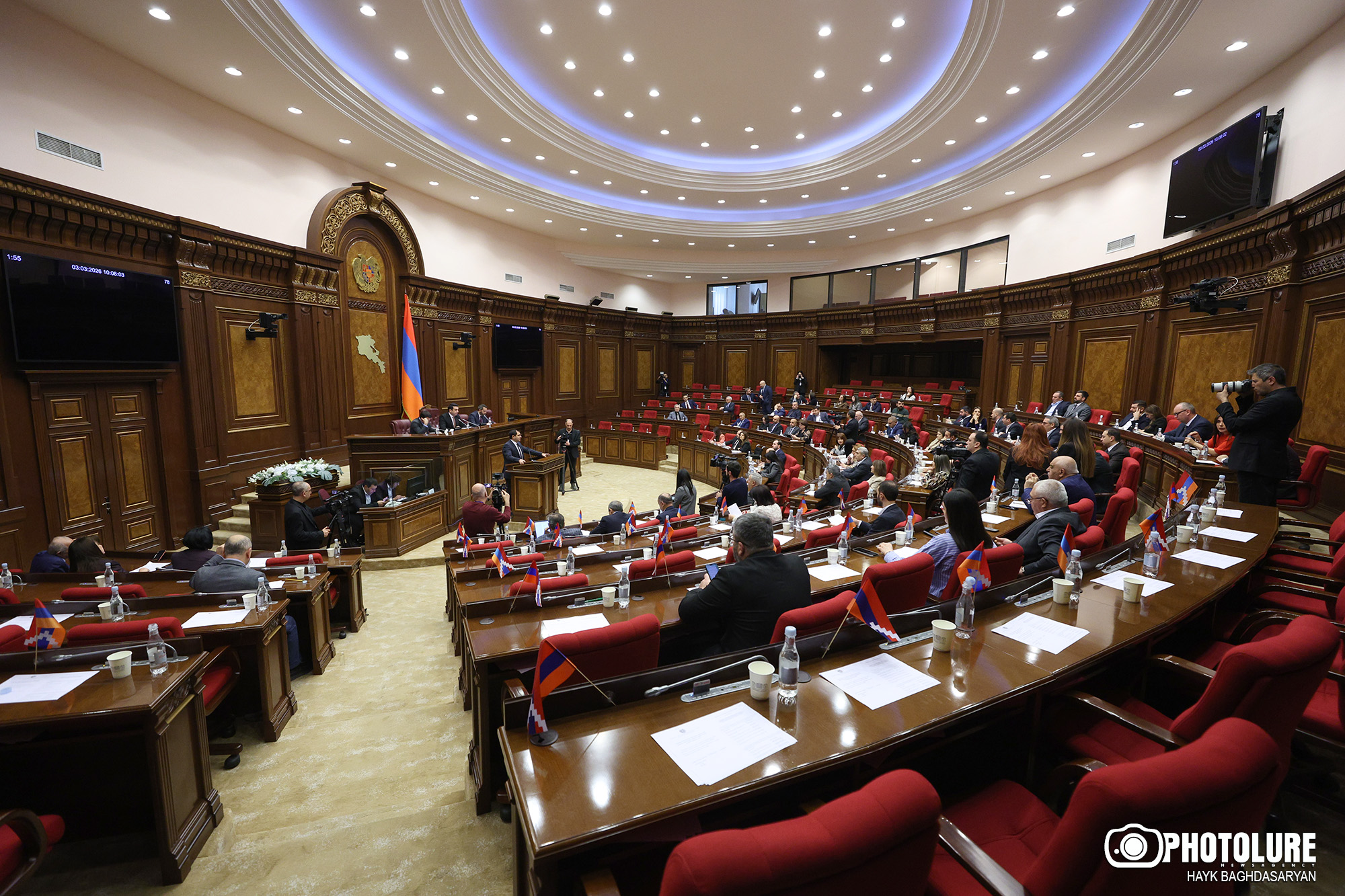 Агиткампания переместится в парламент