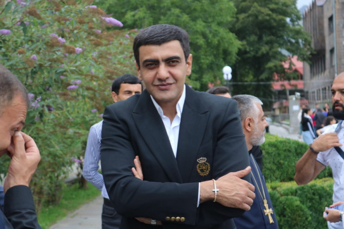 «Հրապարակ»․ Վճռաբեկը 1 տարի է՝ օդից կախել է ՔՊ-ականներին սերտաճած Առուշ Առուշանյանի հարցը