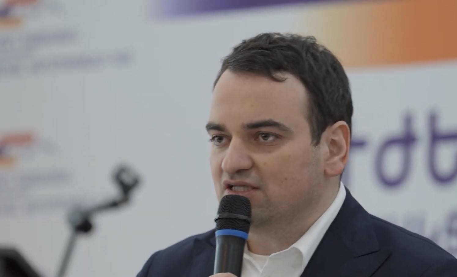 Ежедневно на Армению ложится долг в 3 миллиона долларов