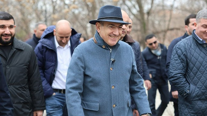На помощь пришли бабушки